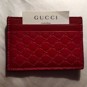 Gucci credit card holder 2 DAYS LEFT!!!!